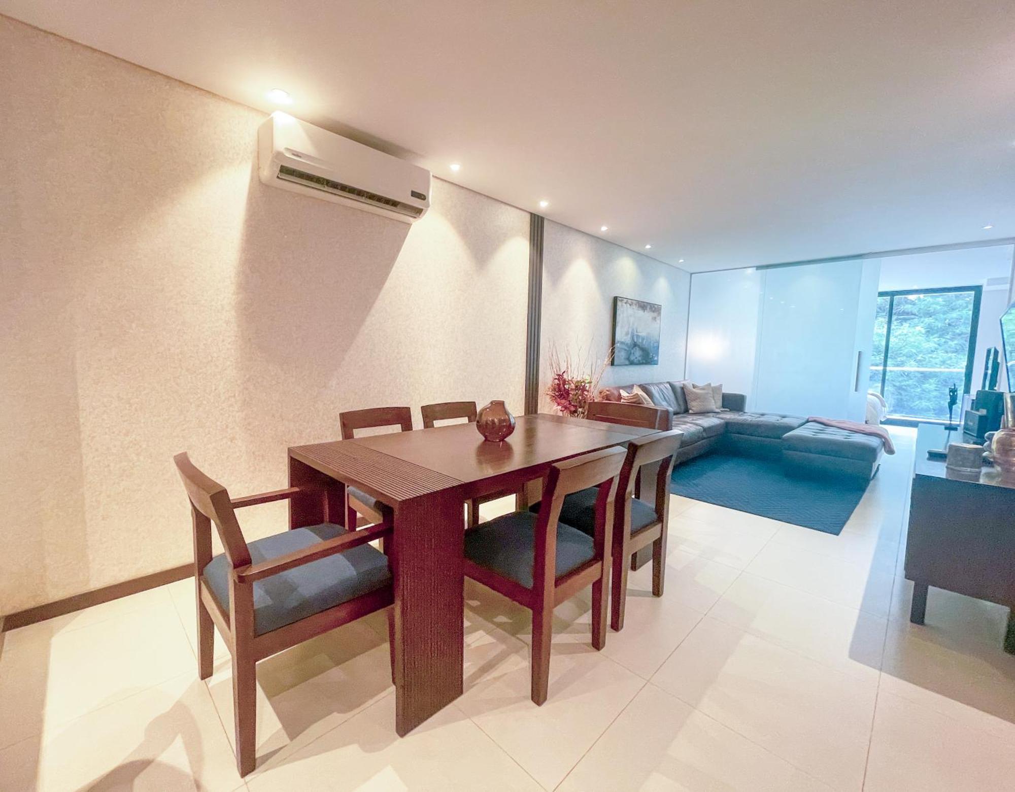 Luxurious Stay At Modern Apartment ซานตาครูซเดอลาเซียร์รา ภายนอก รูปภาพ