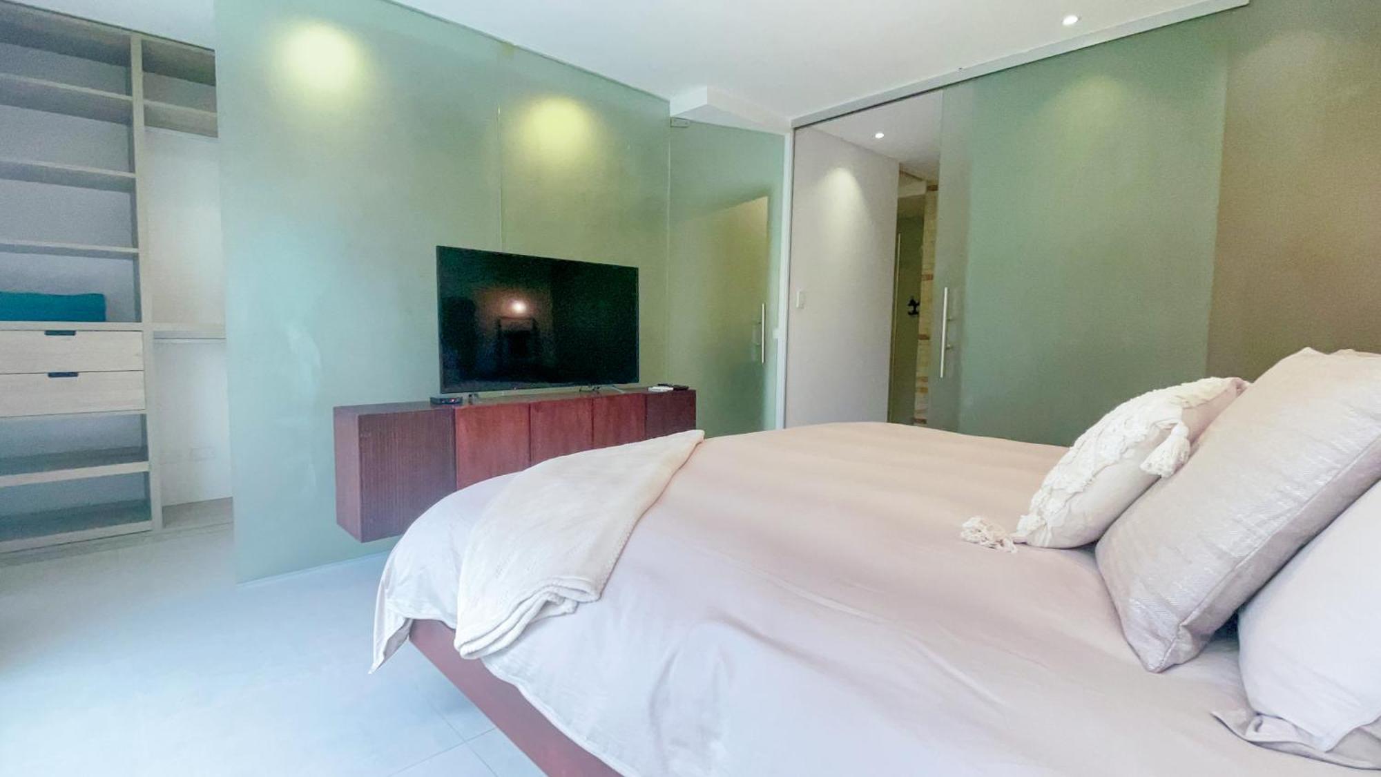 Luxurious Stay At Modern Apartment ซานตาครูซเดอลาเซียร์รา ภายนอก รูปภาพ