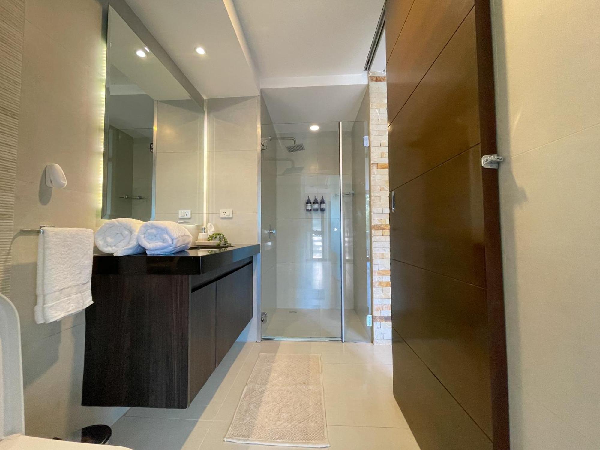 Luxurious Stay At Modern Apartment ซานตาครูซเดอลาเซียร์รา ภายนอก รูปภาพ